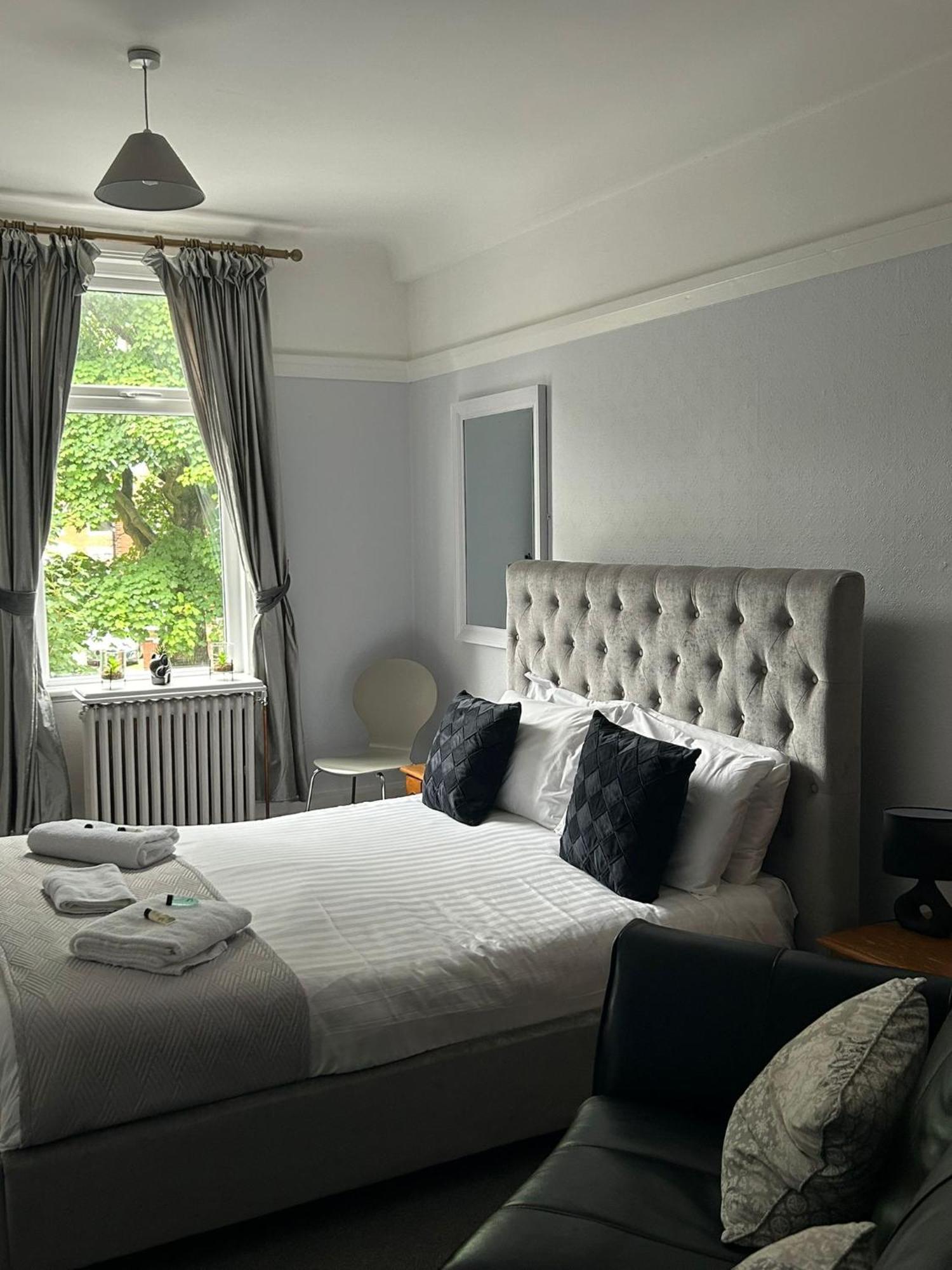 The Wheatley Hotel Doncaster Exteriör bild