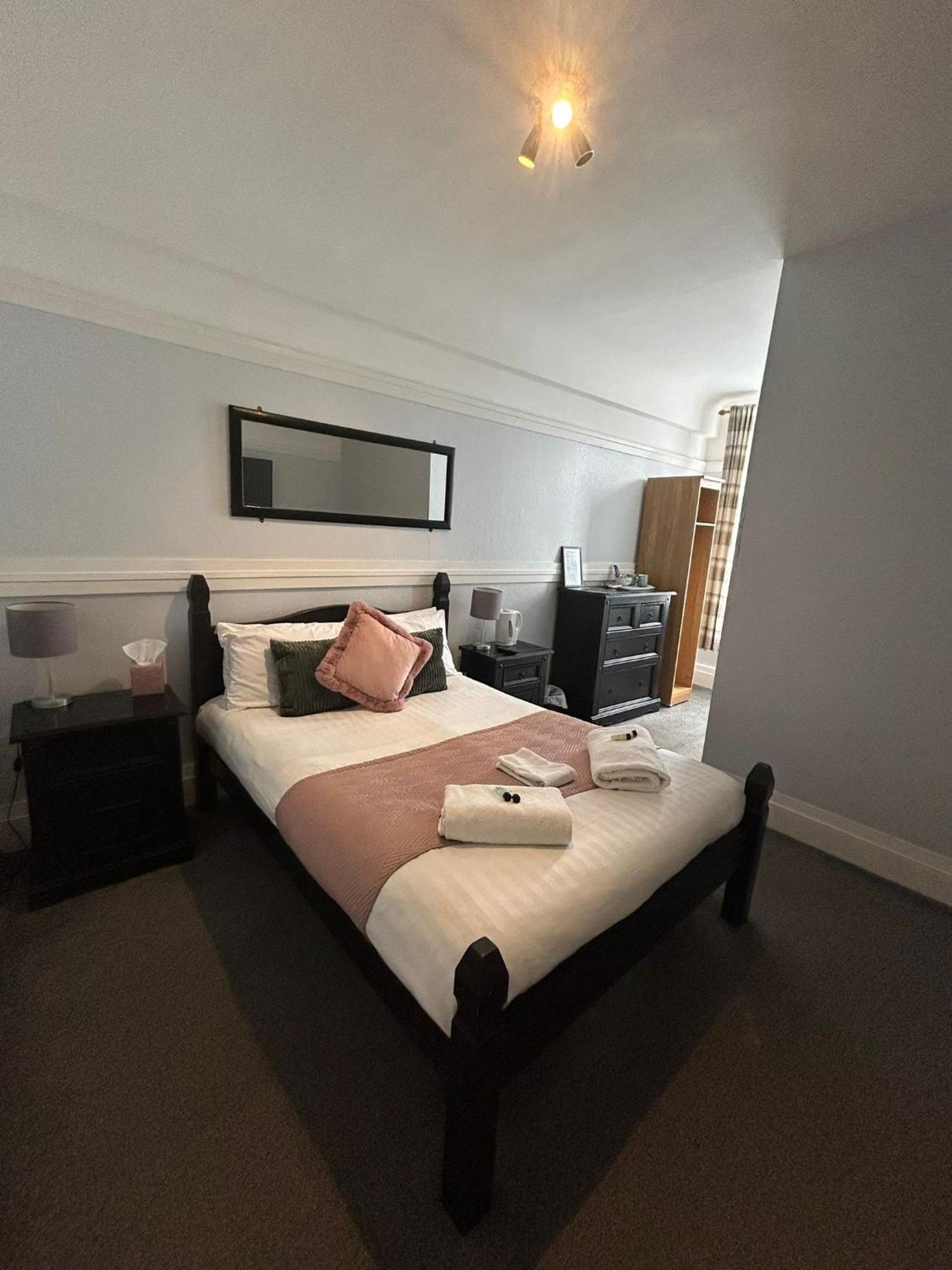 The Wheatley Hotel Doncaster Exteriör bild